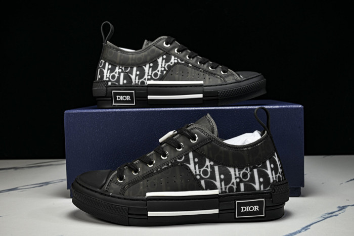 D10R B23 Sneakers DR1256-5615