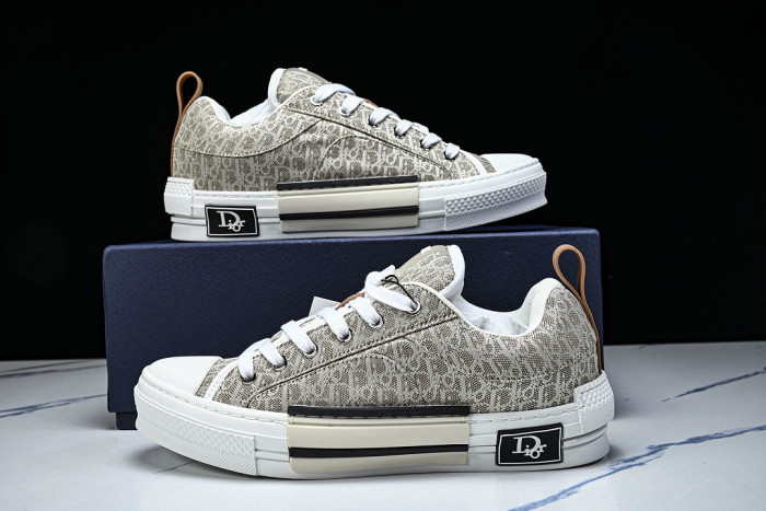 D10R B23 Sneakers DR1256-5619