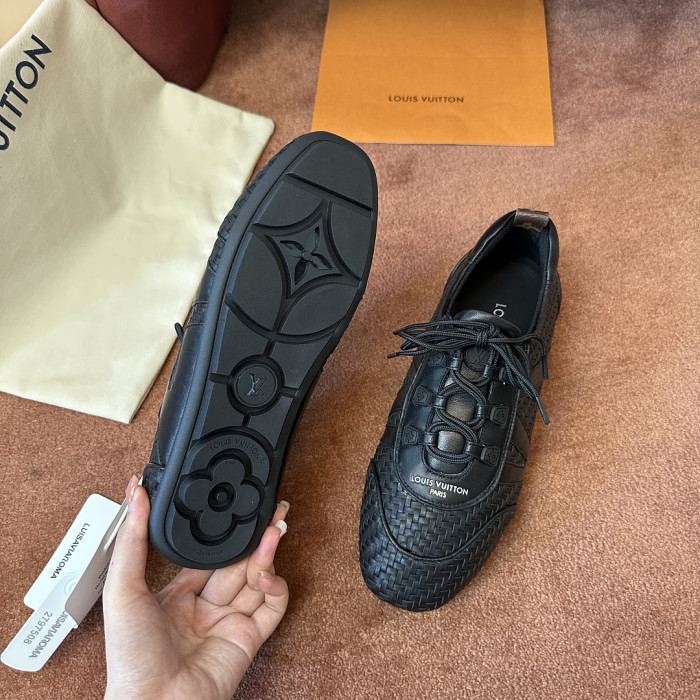 1V SHOES 1VS948