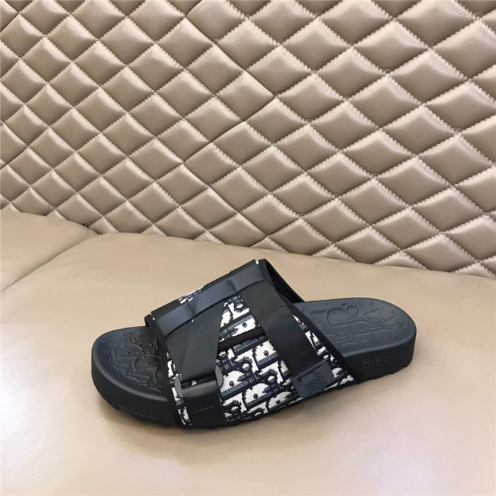 D*or slippers