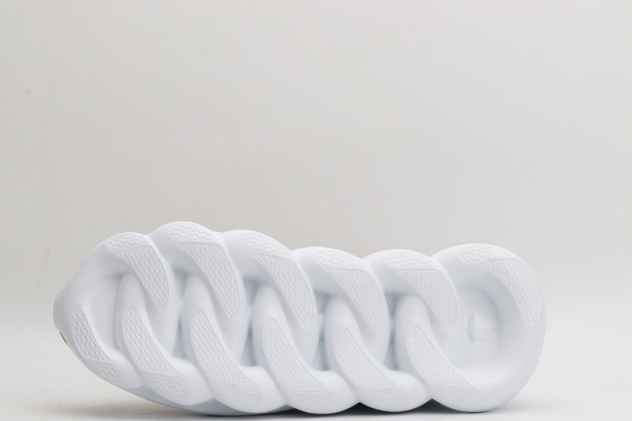vers chain reaction sneakers