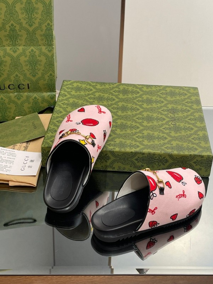guc* slippers dr258-067