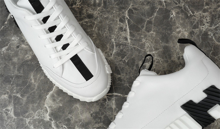 HER*MES SNEAKER HM1028-039