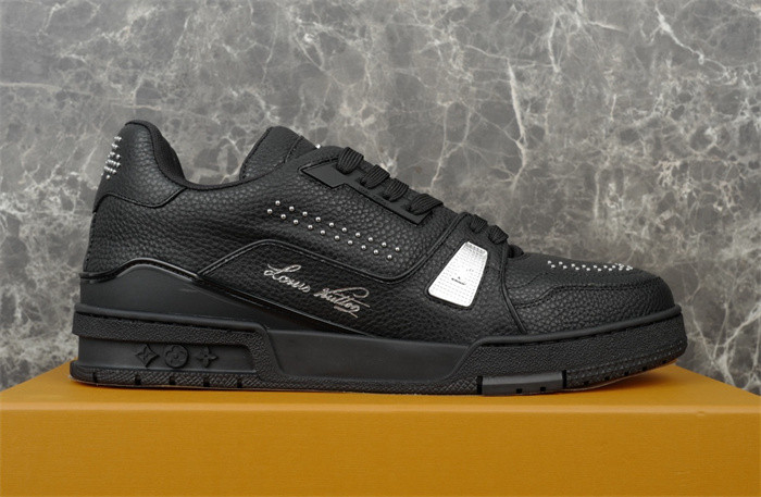 1V SNEAKERS 1V0425-095