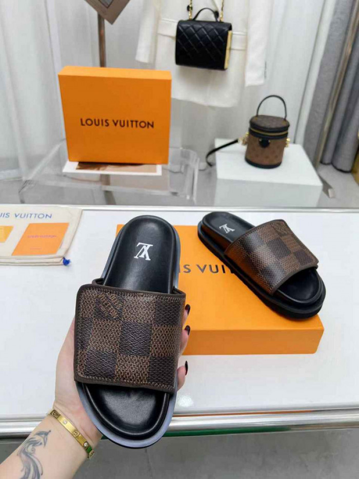 1*V SLIPPERS 11V0107-020