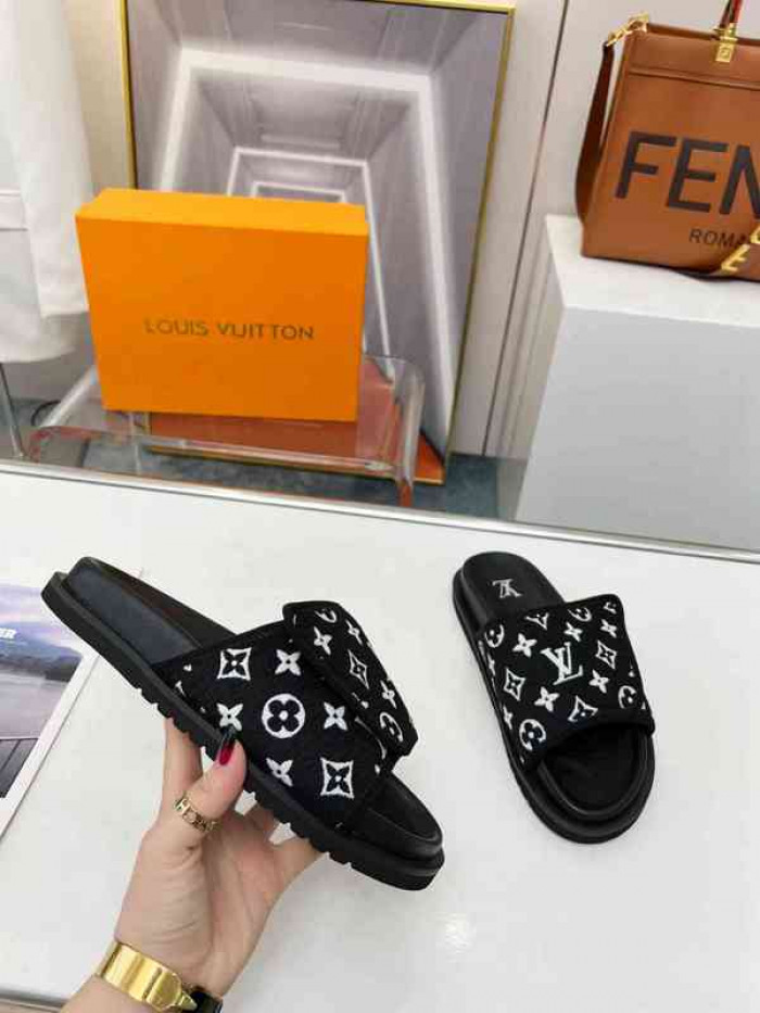 1*V SLIPPERS 11V0107-030