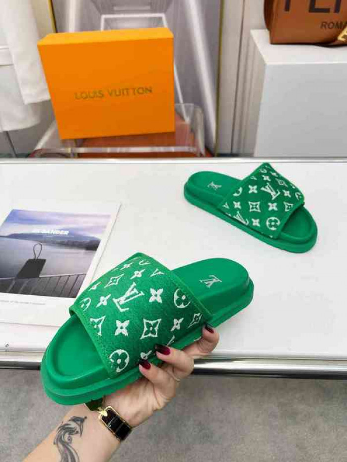 1*V SLIPPERS 11V0107-031