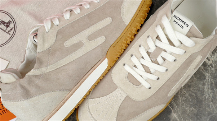 HER*MES SNEAKER HM1028-038