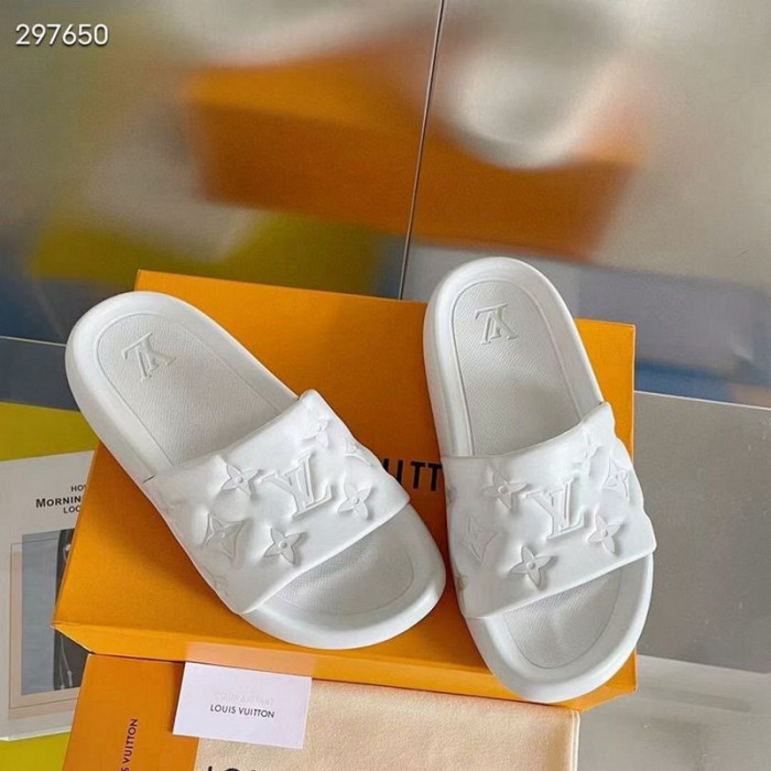1*V SLIPPERS 11V0107-033