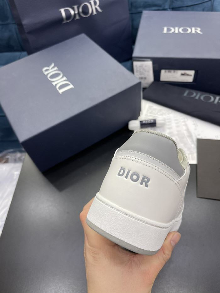 d10r b27 sneakers