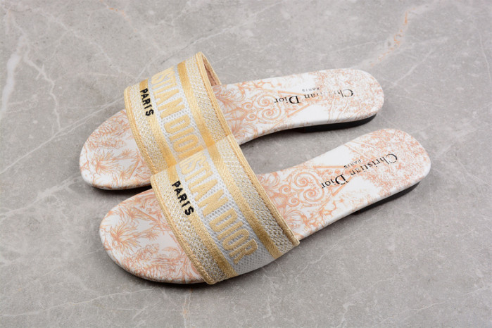D*or slippers