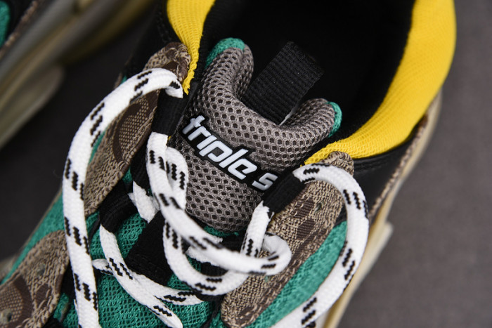 blcg sneaker triple.s.gomma 483513w06e37070