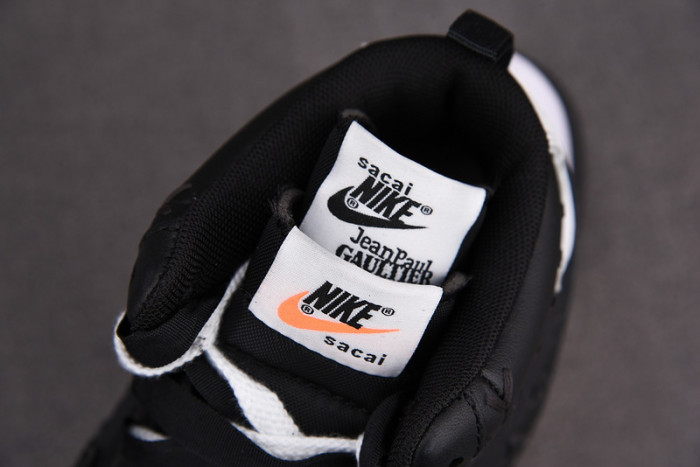 nike vaporwaffle sacai jean paul gaultier black white dh9186-001