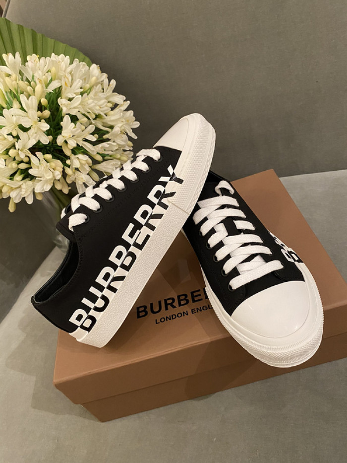 bby sneaker