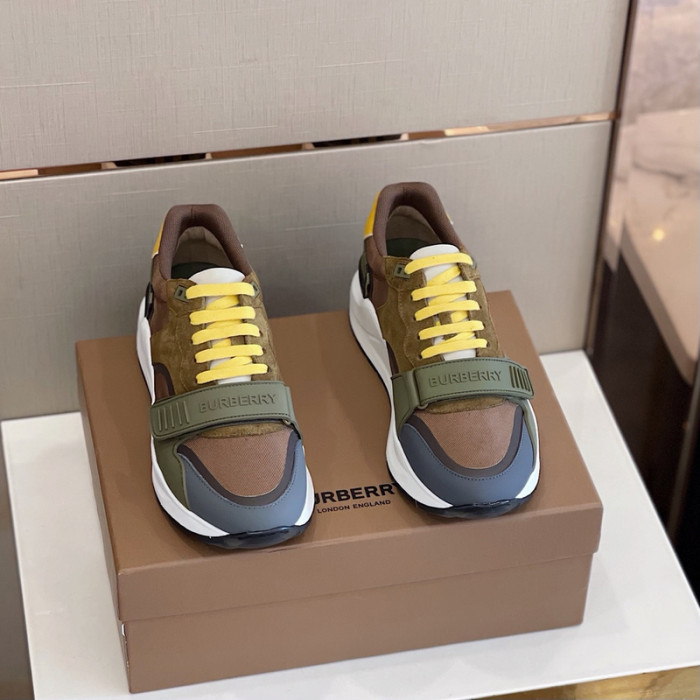 bby sneaker