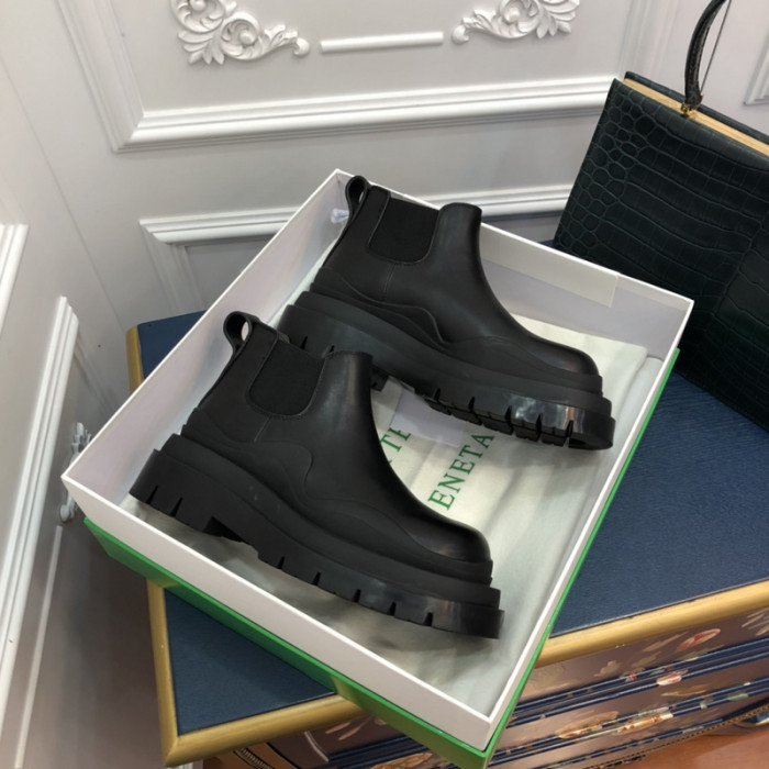 Bo*te*ga ve*ne*ta sneaker
