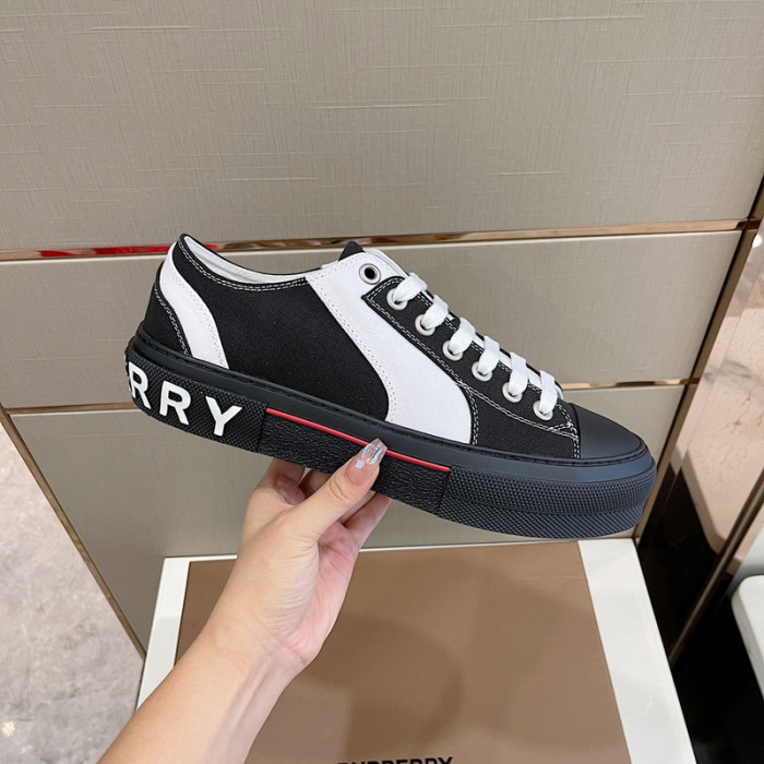bby sneaker by0015