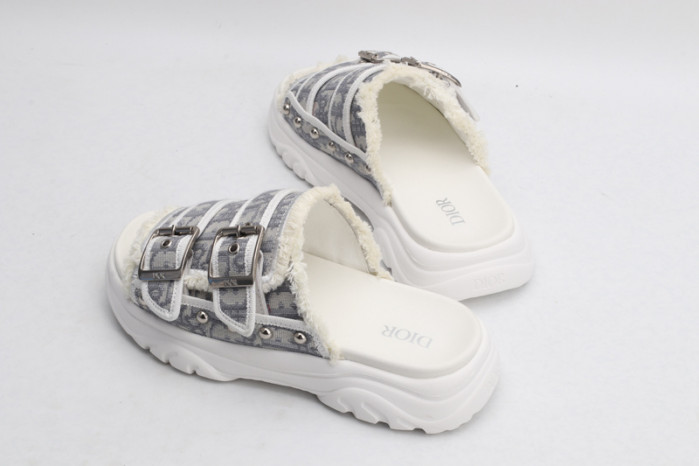 D10r SLIPPERS DR258-003