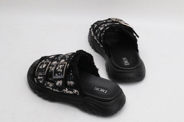 D10r SLIPPERS DR258-004