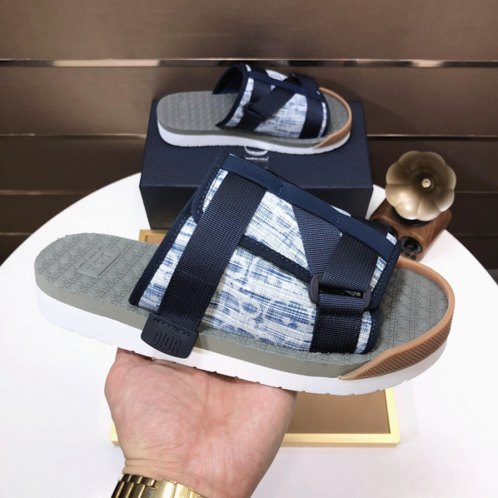 D*or slippers