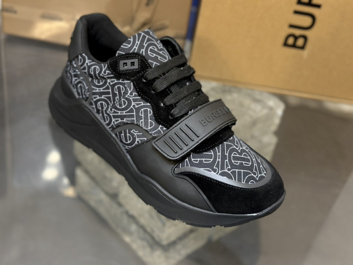 bby sneaker by0079