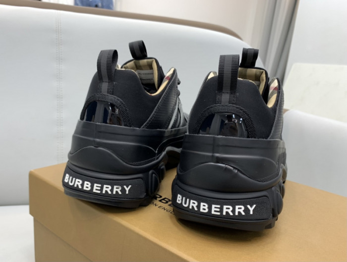 bby sneaker by0089