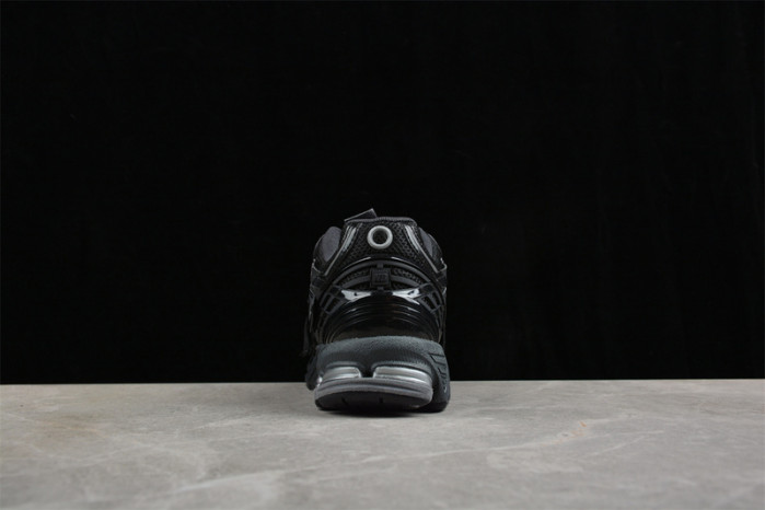 New Balance 1906 