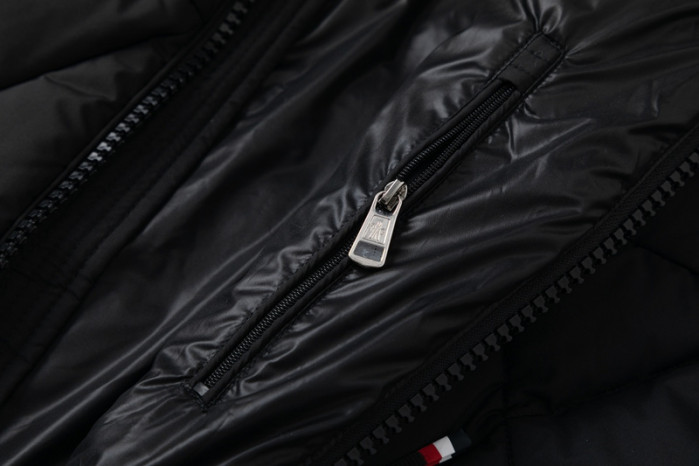 m0ncle mon0926-016