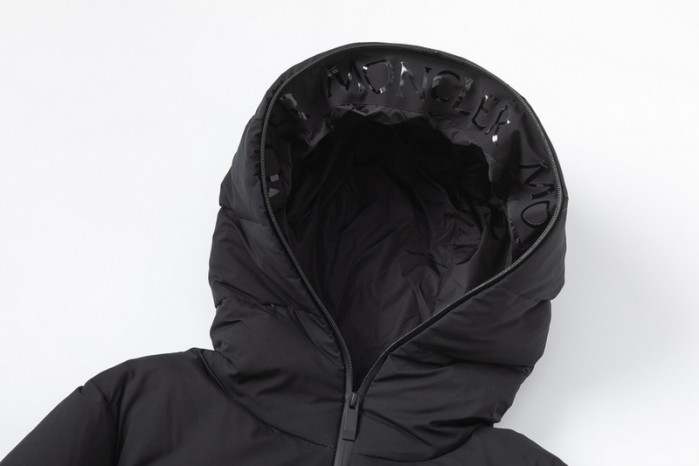 m0ncle mon0926-017