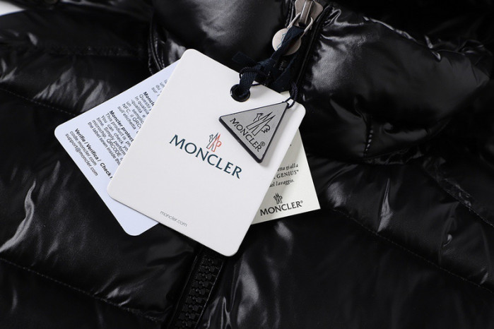 m0ncle mon0926-032