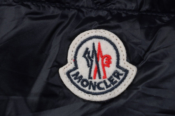 m0ncle mon0926-043