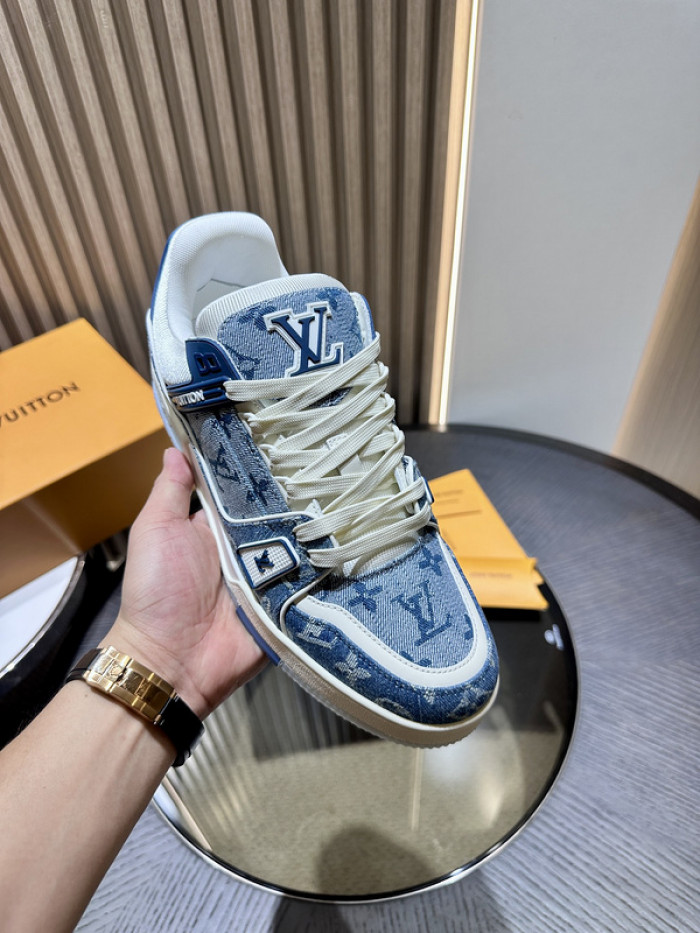 1V SNEAKERS 1V0425-168