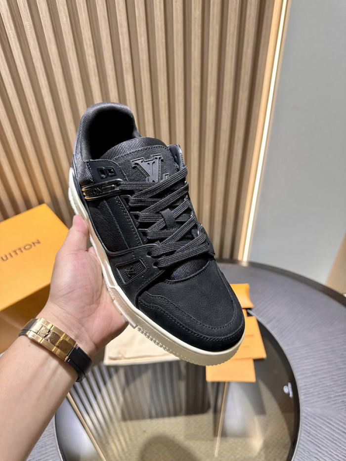 1V SNEAKERS 1V0425-176