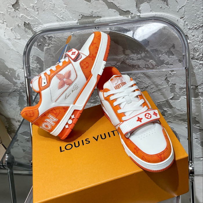 1V SNEAKERS 1V0425-197