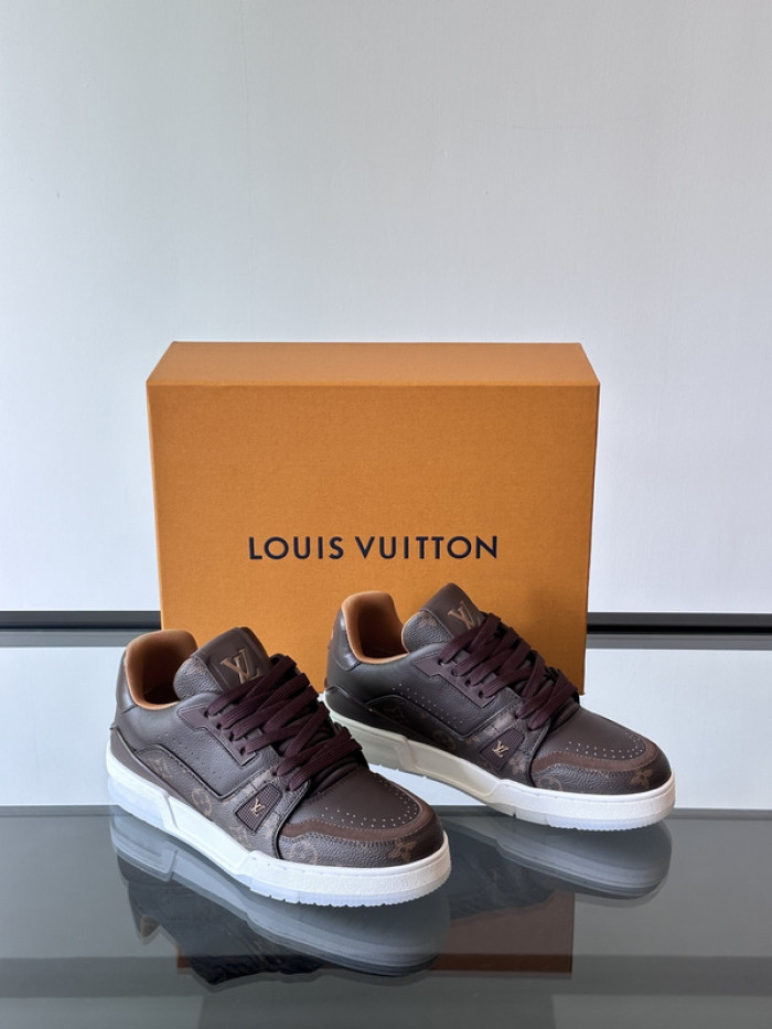 1V SNEAKERS 1V0425-212