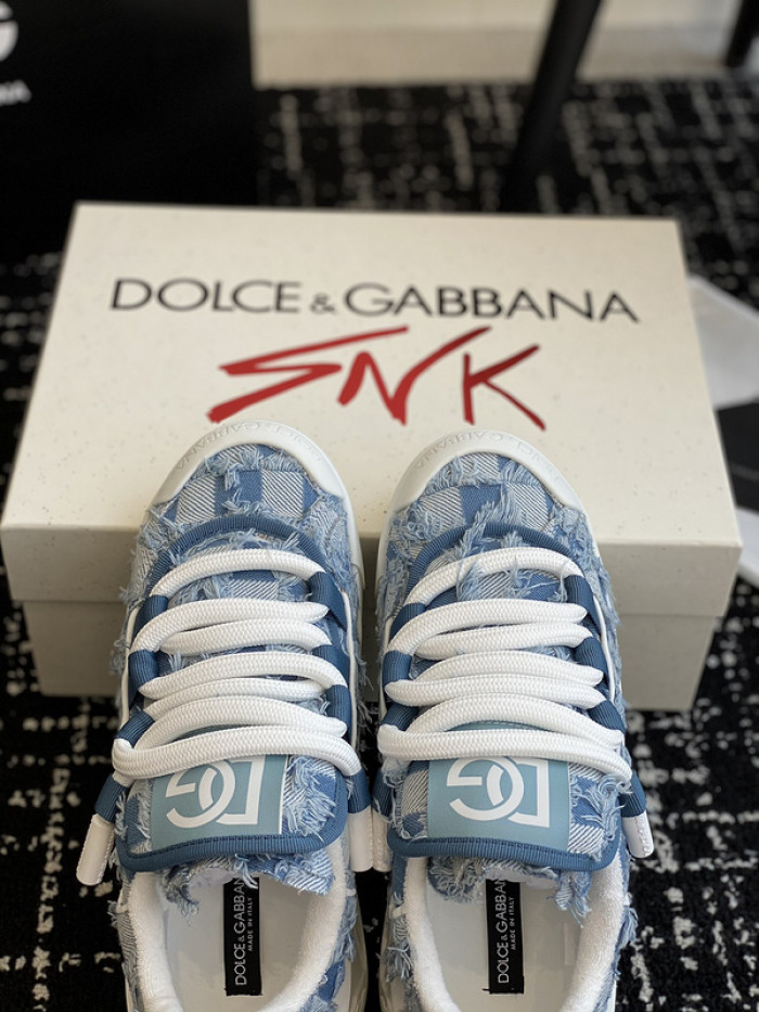 D.G. Sneakers DG210-236