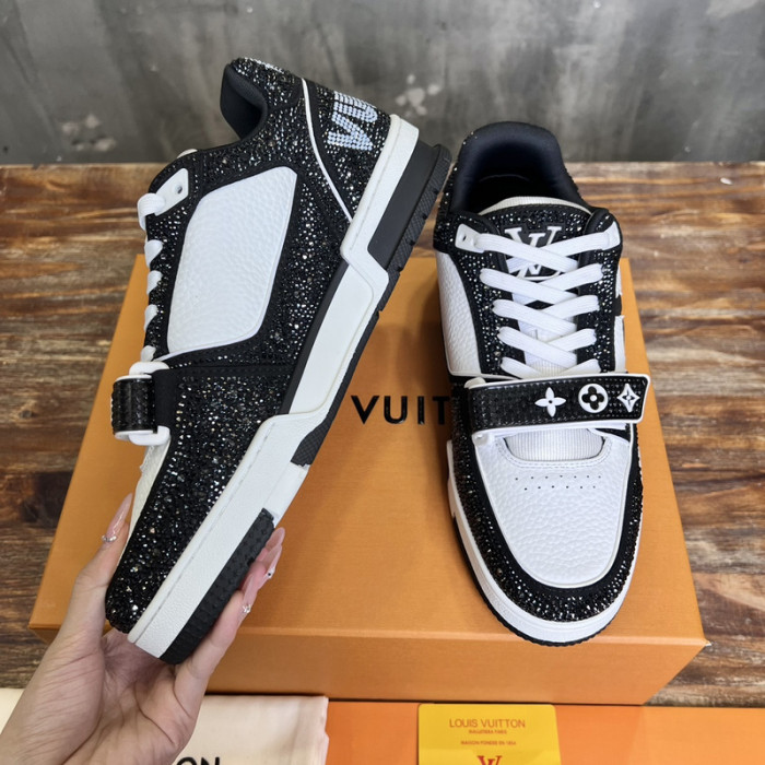 1V SNEAKERS 1V0425-223