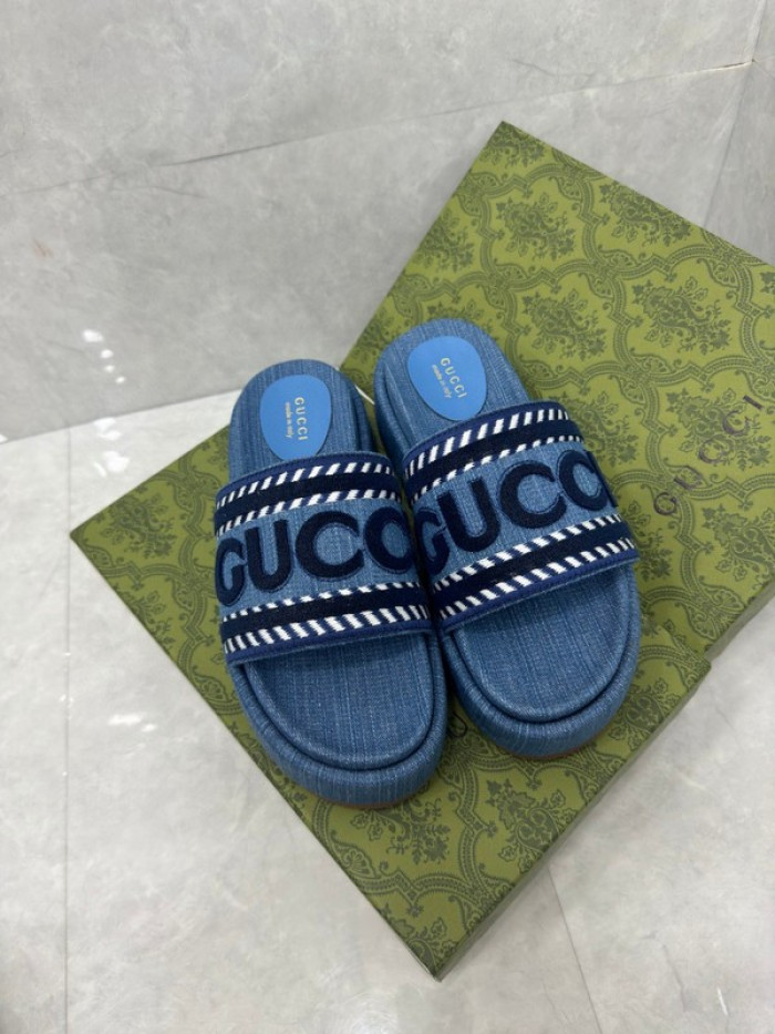 Gv*c SLIPPERS GU568-107