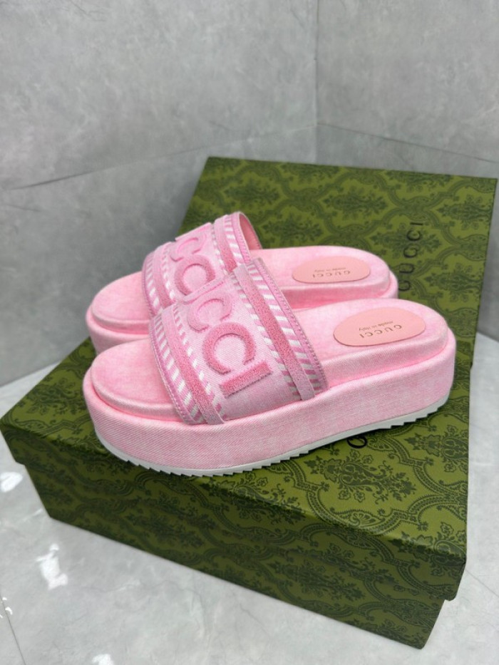 Gv*c SLIPPERS GU568-108