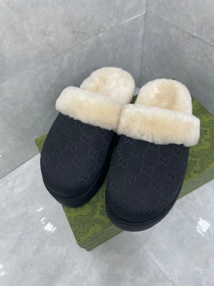 Gv*c SLIPPERS GU568-114