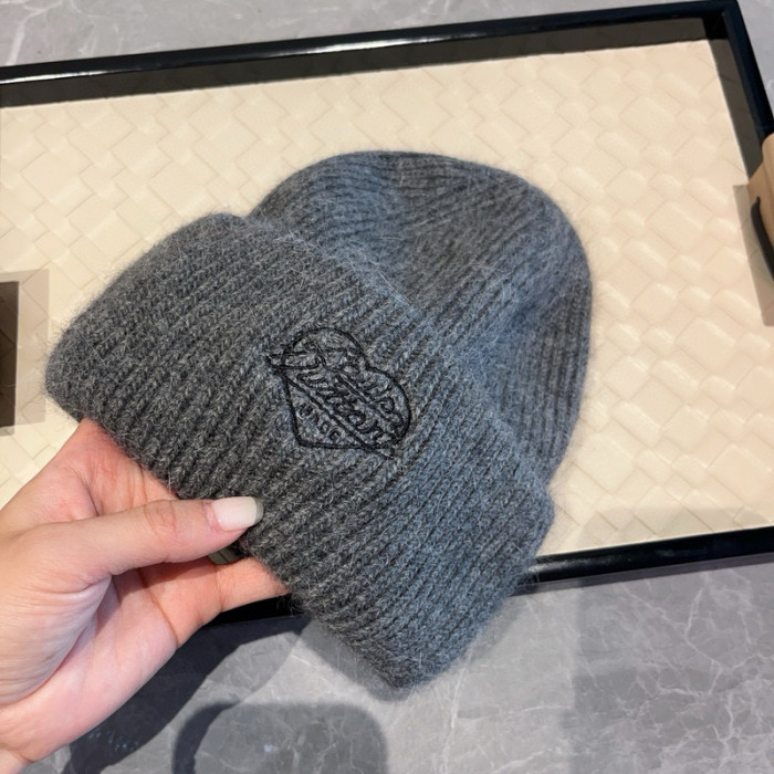 1v HAT0229-0509