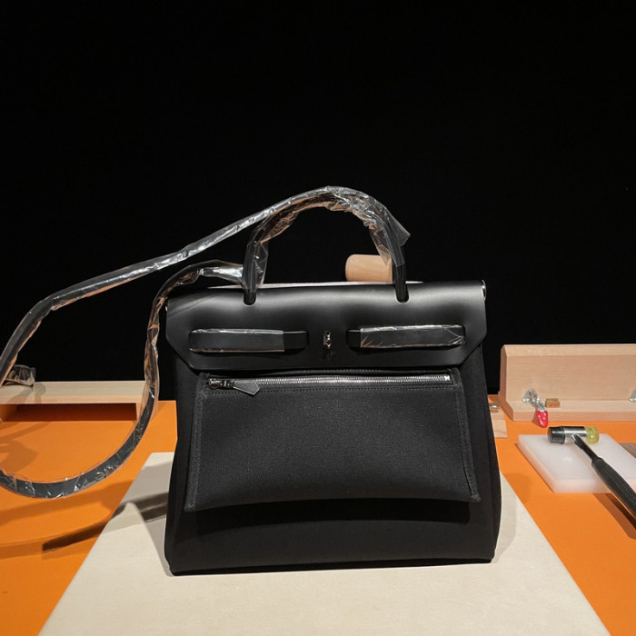 Her*mes bag B0113-198