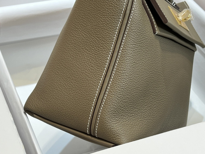 Her*mes bag B0113-199