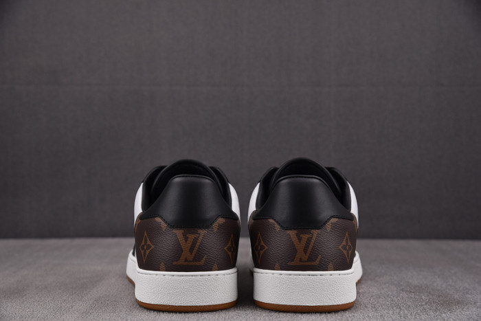 1V SNEAKERS 1V0425-313