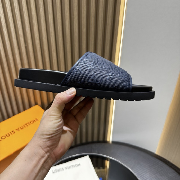 1*V SLIPPERS 11V0107-073