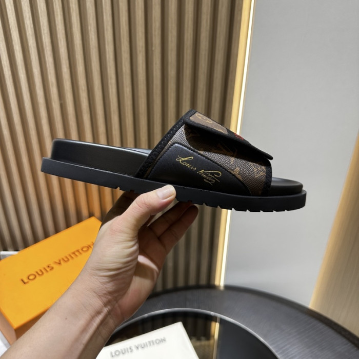 1*V SLIPPERS 11V0107-076