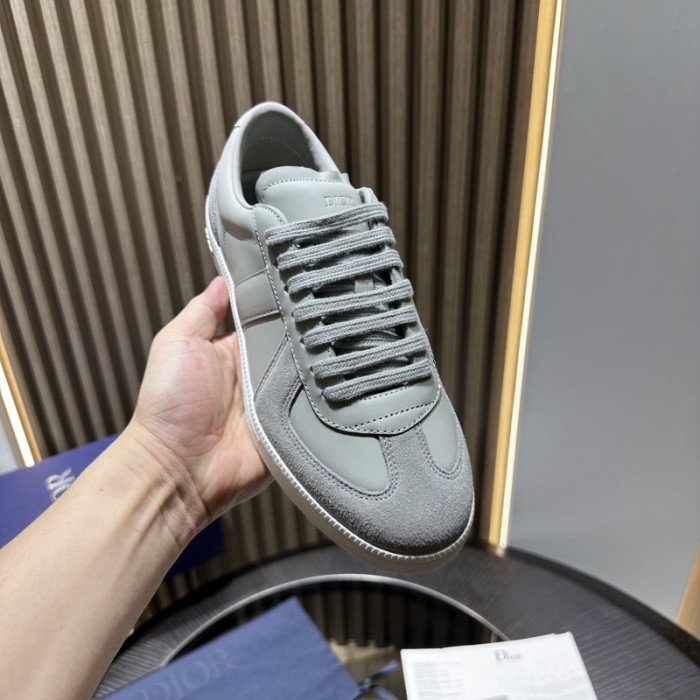 D10R SHOES B01 D896-183