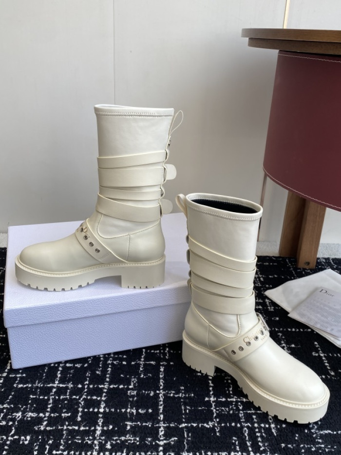 D10R Boots D897-174