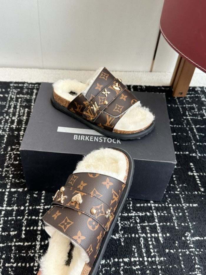 1*V SLIPPERS 11V0107-084