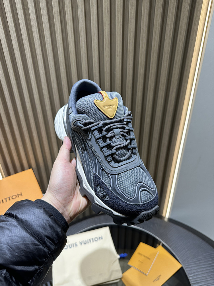 1V SHOES 1VS03